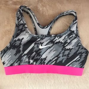 Youth Medium Nike Sports-bra